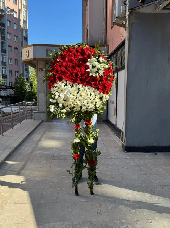 Kırmızı Ve Beyaz Gerbera Çiçekli Çift Ayaklı Tören Çelengi
