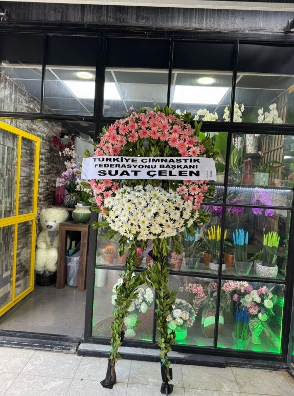 Pembe Ve Beyaz Gerbera Çiçekli Çift Katlı Tören Çelengi
