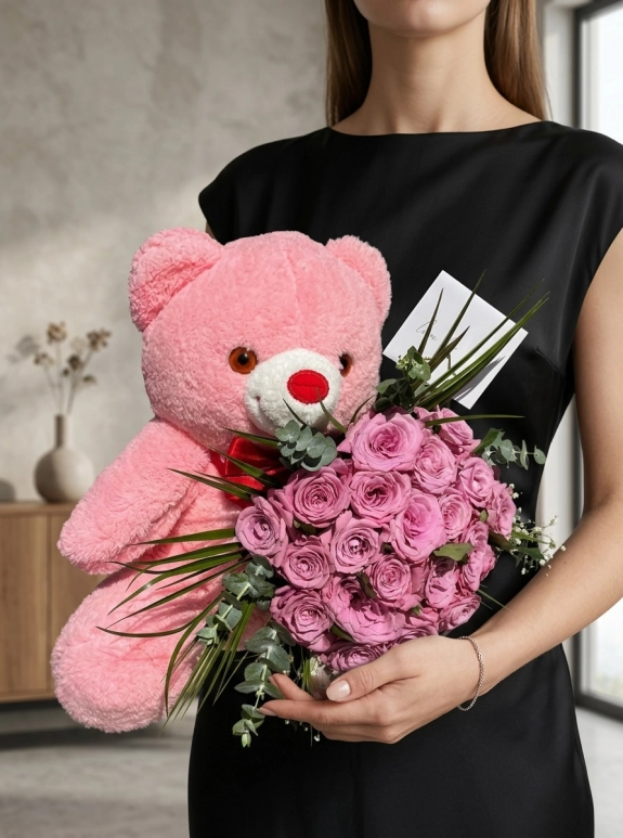 Sevimli Pembe Peluş Ayıcıklı İthal Pembe Gül Buketi